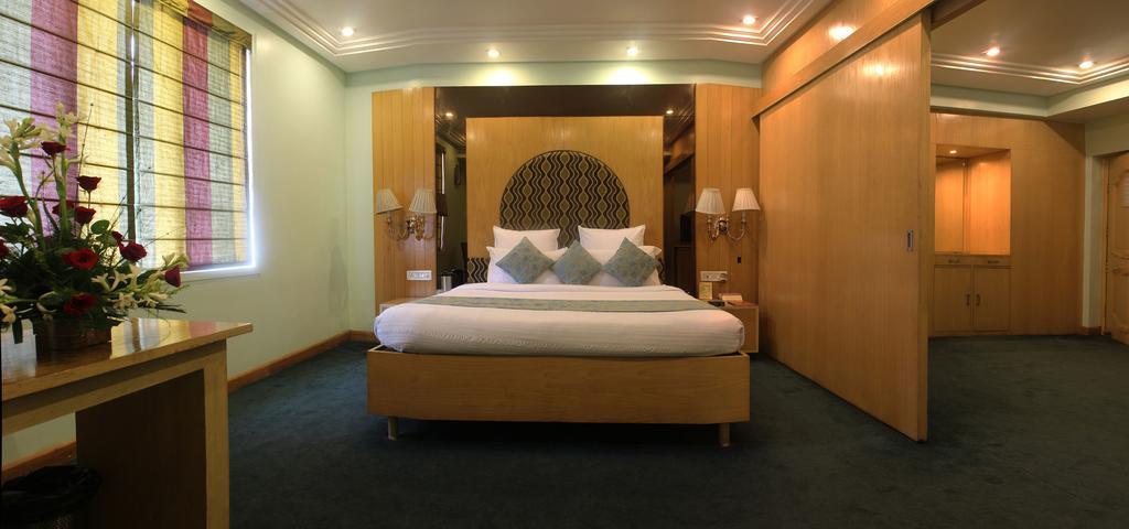 Hotel Grand International Rāipur Exterior foto